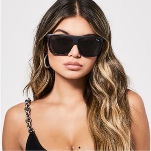 Quay x Desi OTL 11 Black/Smoke